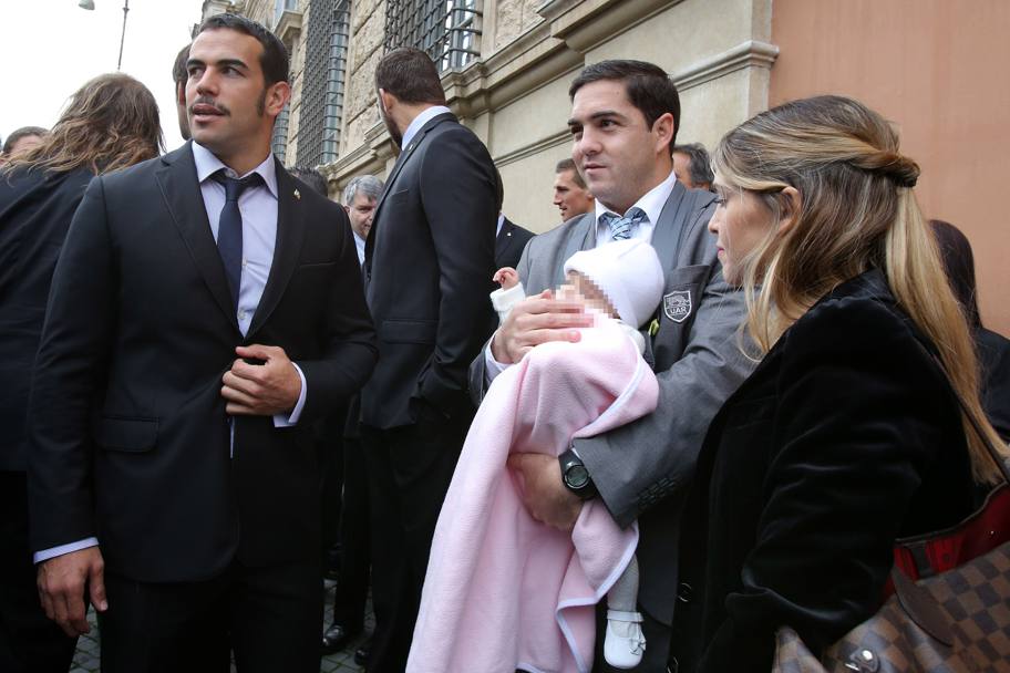 Gonzalo Canale ( Italia ) e Horacio Agulla ( Argentina ) con la figlia. Servizio di Pino Fama